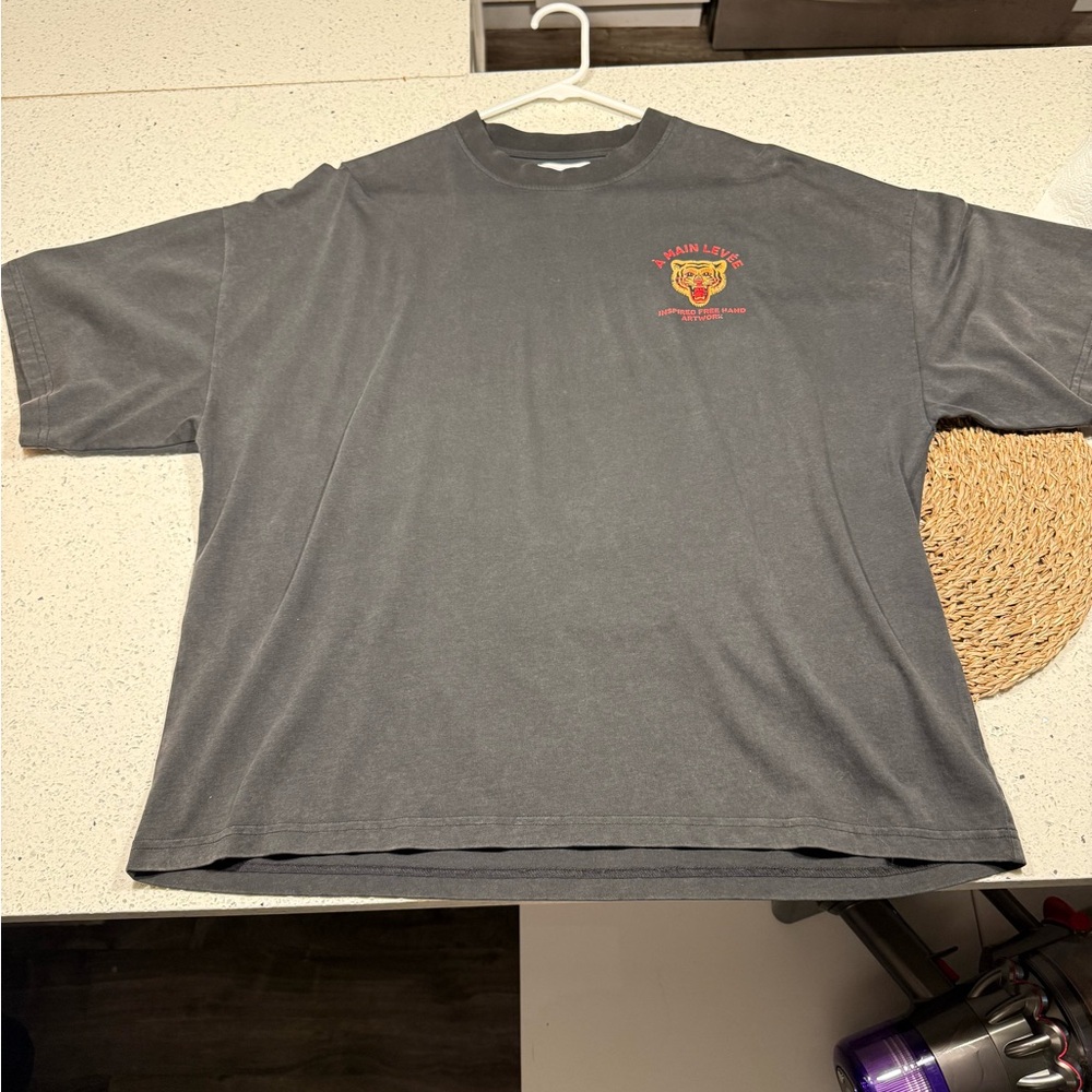 Black Short Sleeve Graphic Tee with Small Chest Logo